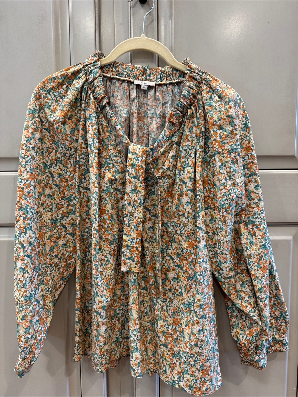 NWOT Rails Poplin Floral Tie-Neck Blouse in Green, Orange, White